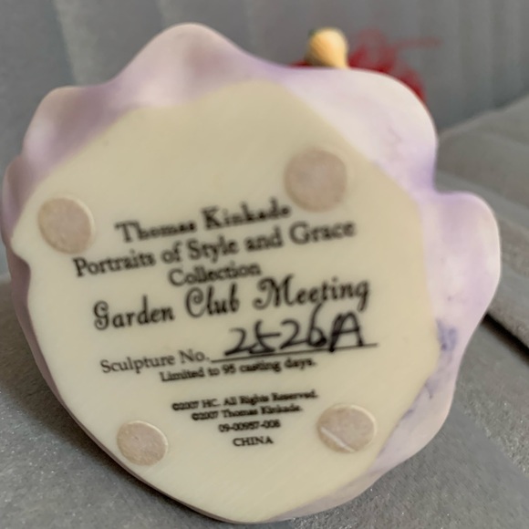 Thomas Kinkade Portraits of Style and Grace Collection - Picture 7 of 7